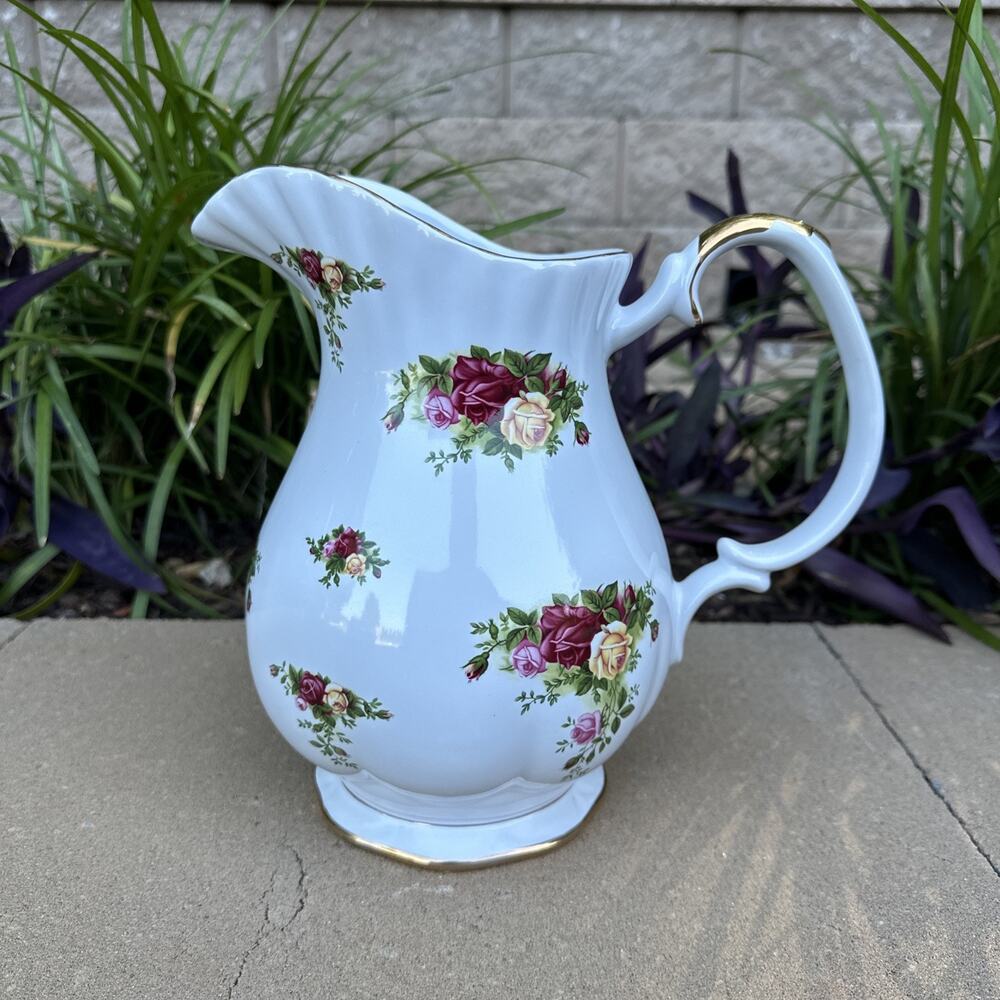 1962 Royal Albert Old Country Roses Large Pitcher All Over Rose Pattern 80 Fl Oz